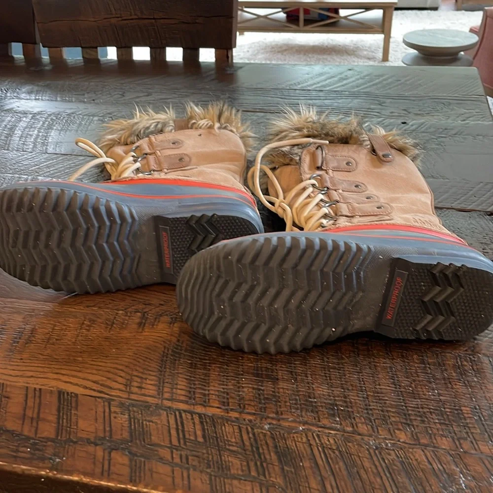 Sorel Joan of Arctic NL1540-102 Women's Faux Fur Lined Suede Boot size 8 - Picture 5 of 5